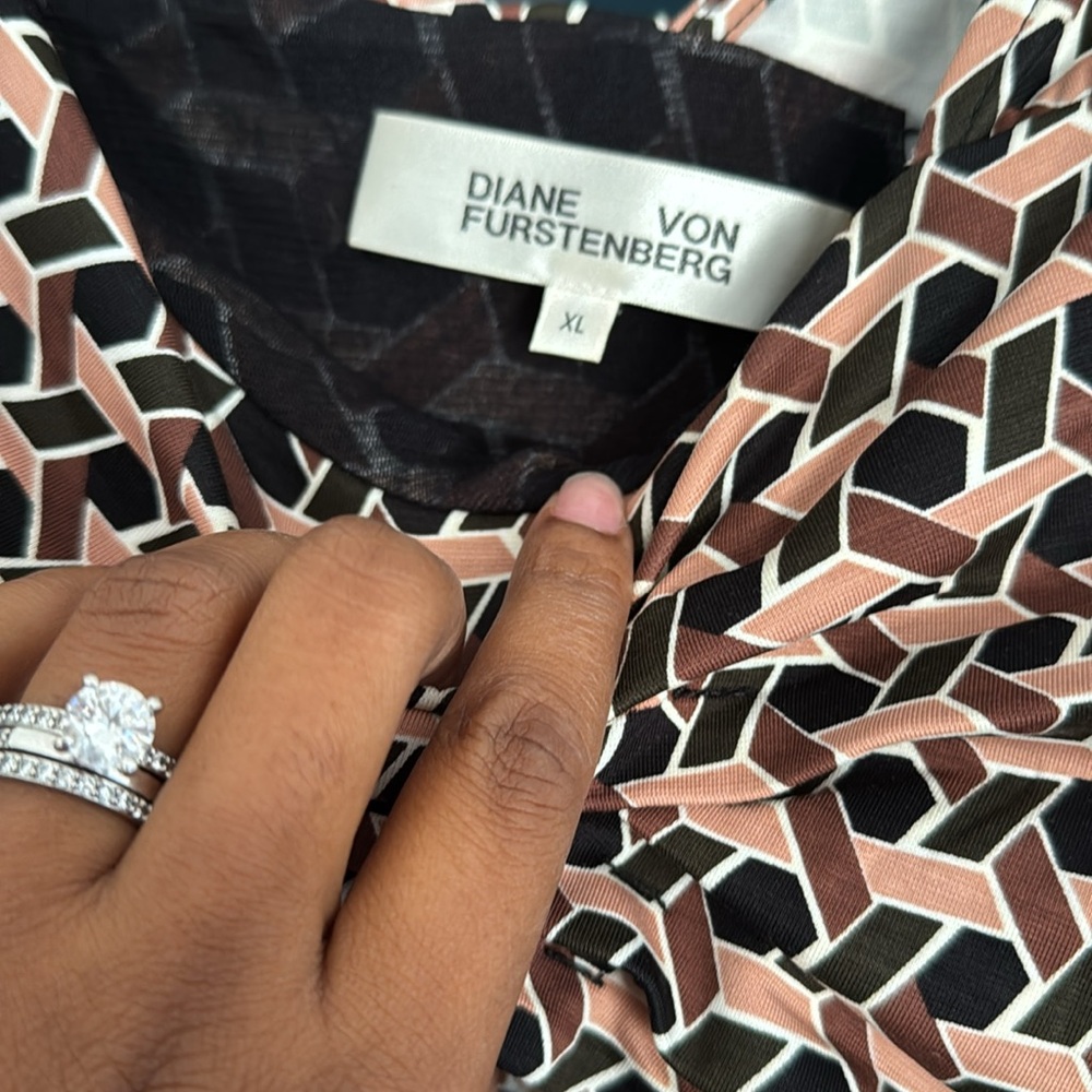 DIANE VON FURSTENBERG
Leia one-shoulder printed jersey and stretch midi dress - Picture 4 of 4